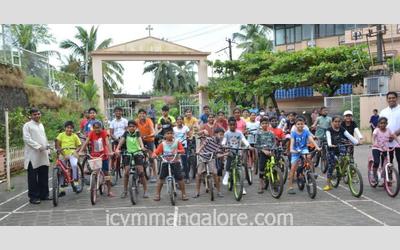 Slow Cycle Race held at Bajjodi